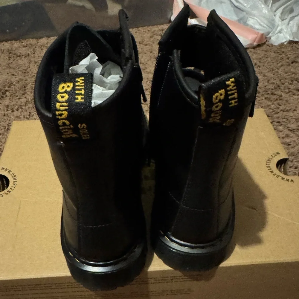 Dr. Martens Kids Black Leather Boots Gorpcore Streetwear Vintage